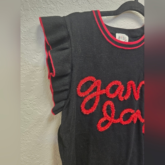 BiBi Game Day Red and Black Tinsel Puff Ruffle Sleeve Sweater Size  Small - Picture 7 of 10